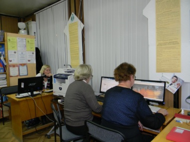 «Школа компьютерной грамотности граждан старшего поколения» в Устьянской районной библиотеке